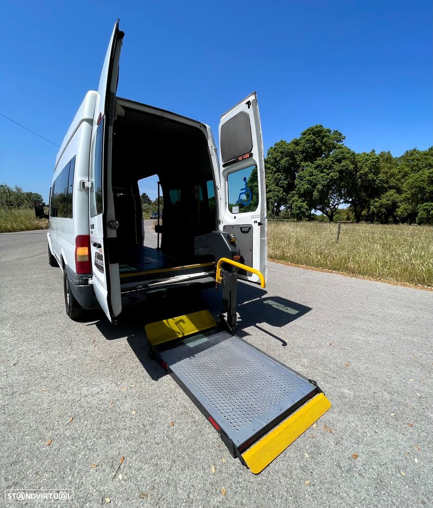 Ford Transit 330L 2.2 TDCi - 1