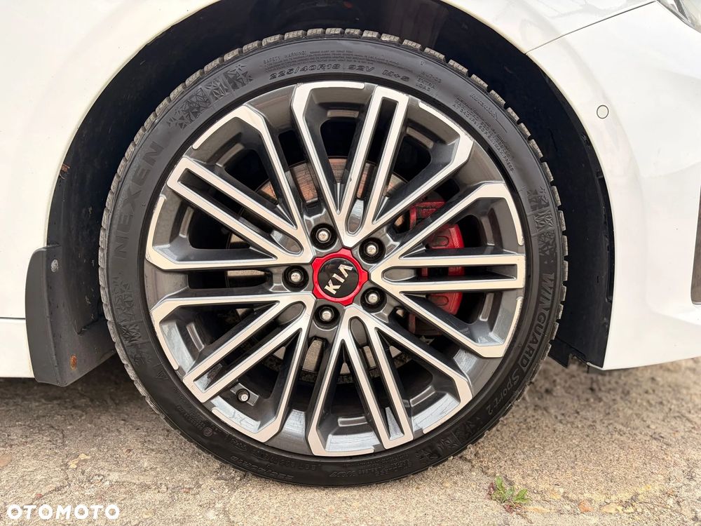 Kia ProCeed - 11