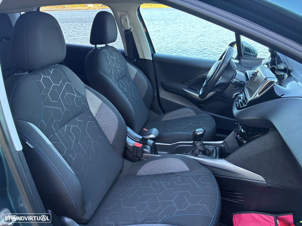 Peugeot 2008 PureTech 82 Style - 6