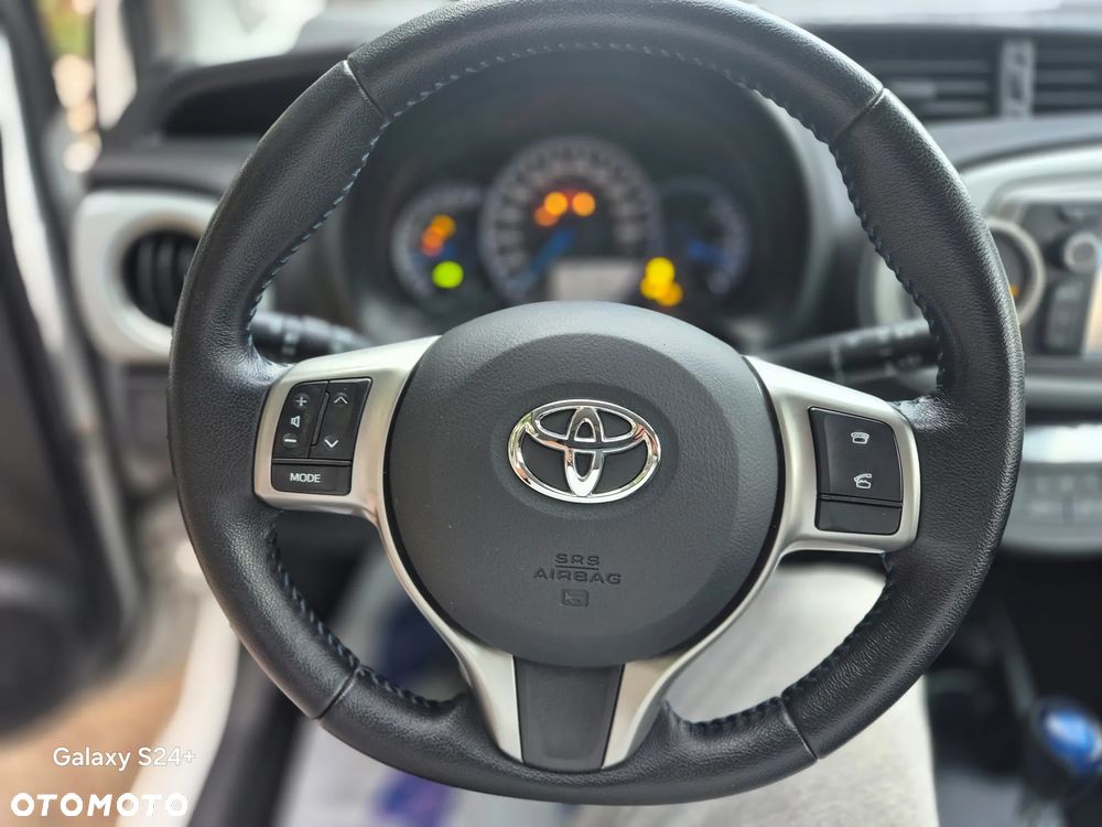 Toyota Yaris 1.5 VVT-i Life - 17