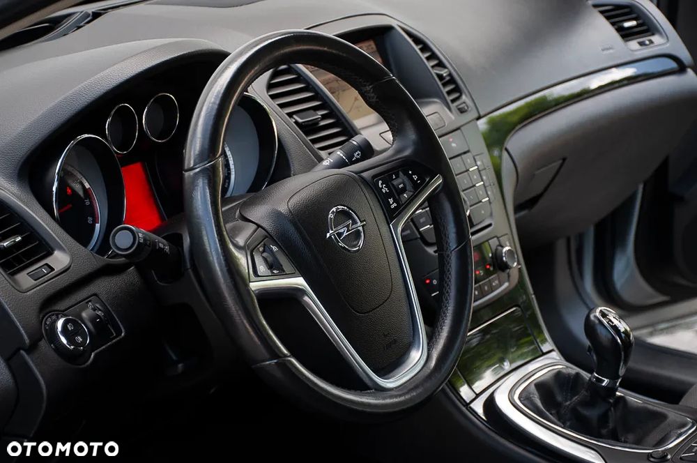 Opel Insignia 2.8 Turbo 4x4 Sport - 14