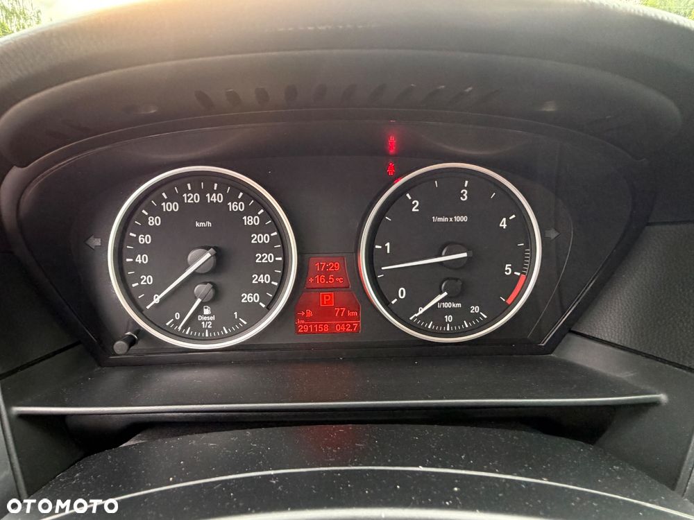 BMW Seria 5 530d - 28