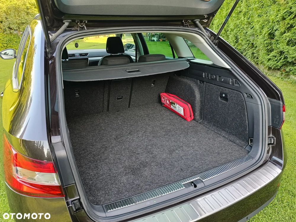 Skoda Superb 1.4 TSI Plug-In Hybrid Sportline DSG - 22