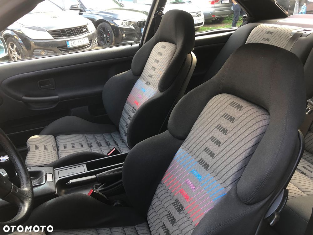 BMW Seria 3 320i - 6