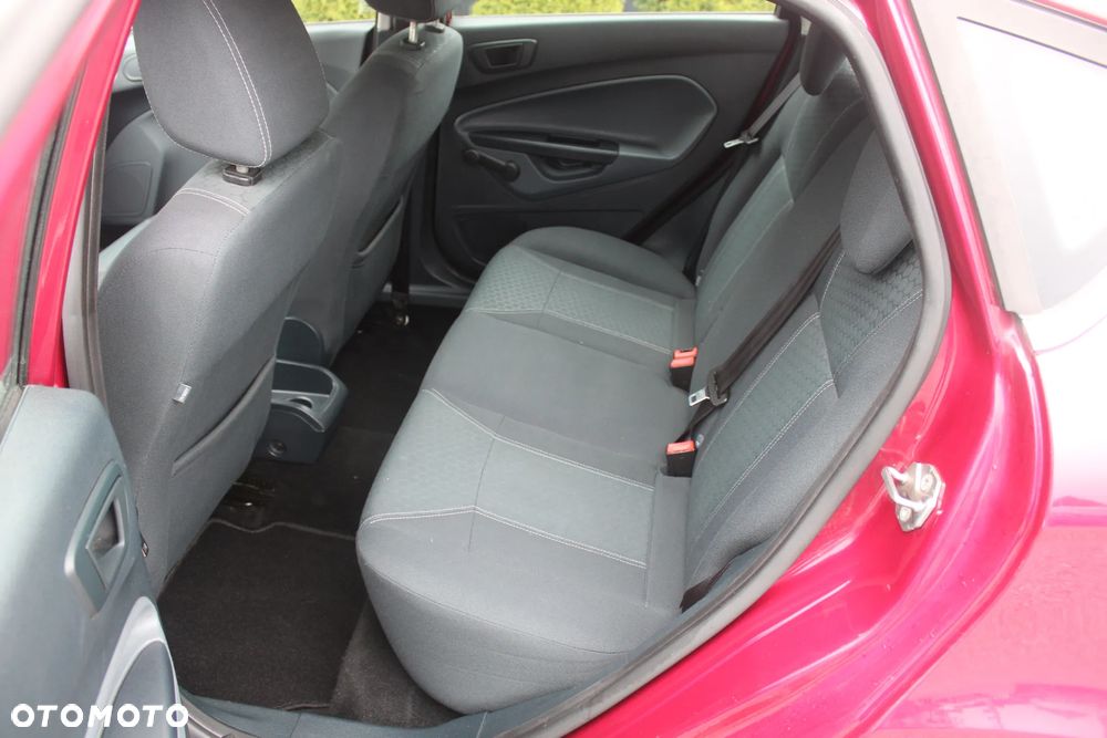 Ford Fiesta 1.25 Ambiente - 26