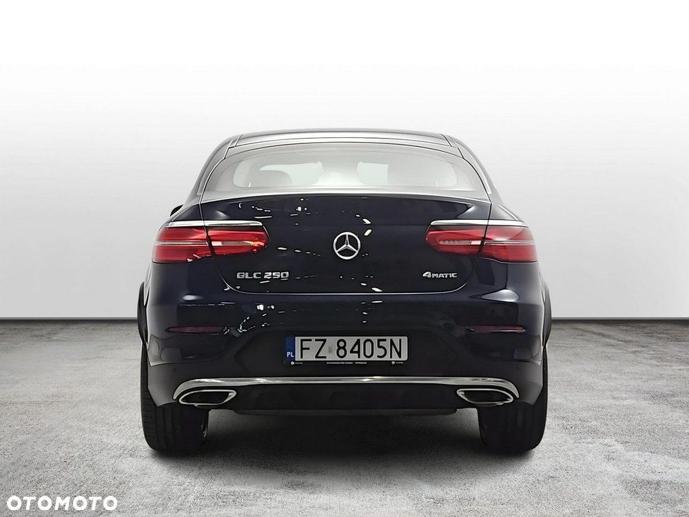 Mercedes-Benz GLC - 4