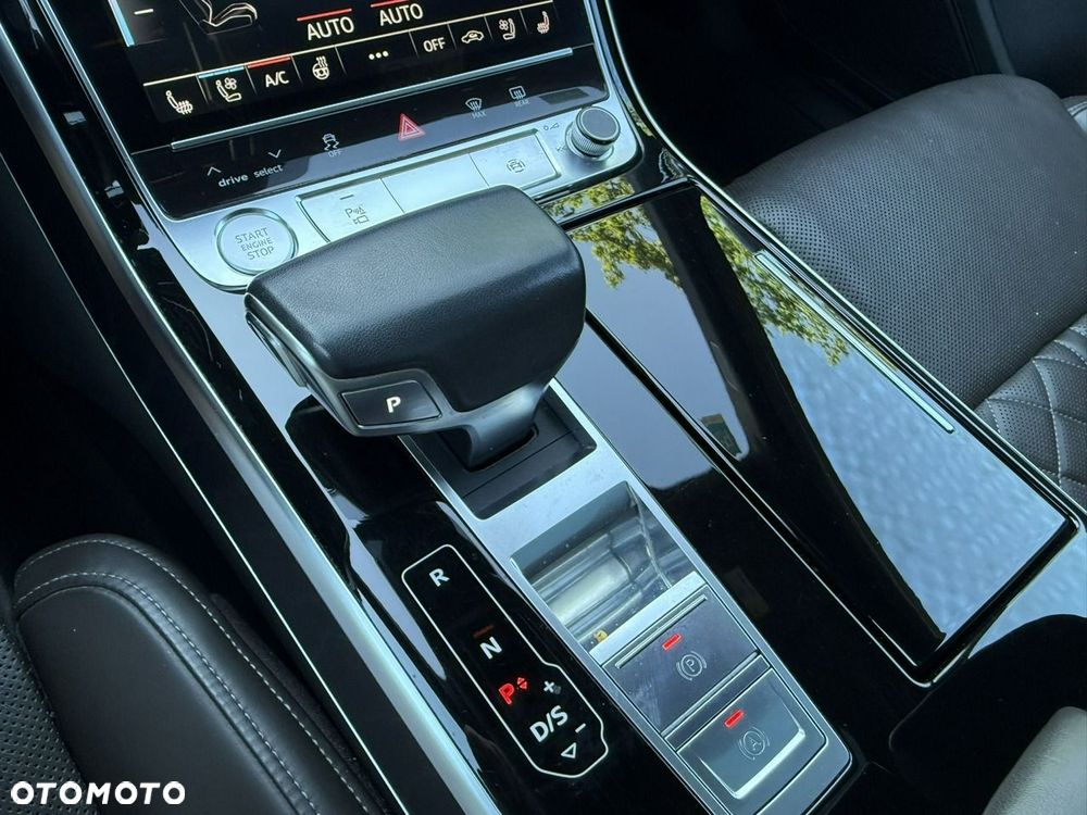 Audi A8 - 22