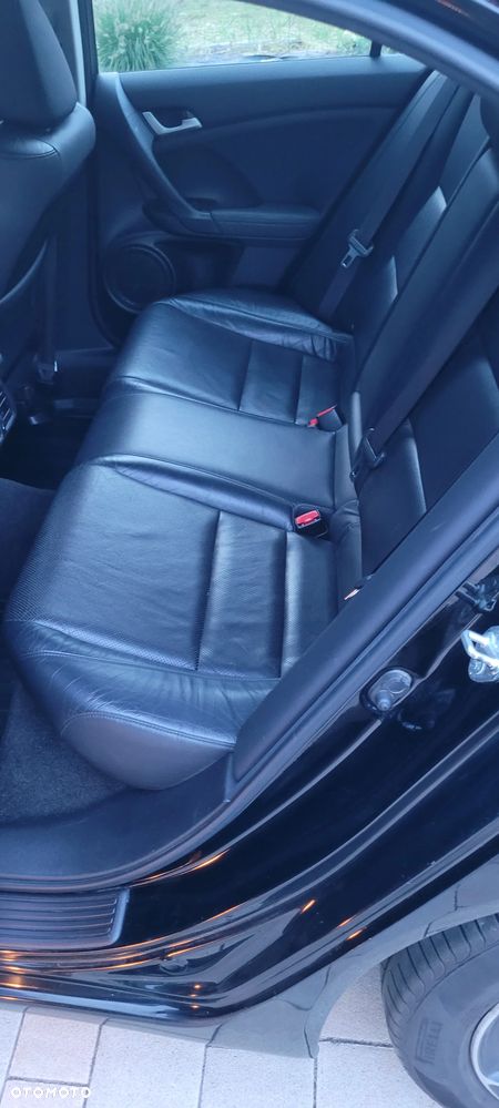 Honda Accord 2.0 Executive Navi - 9