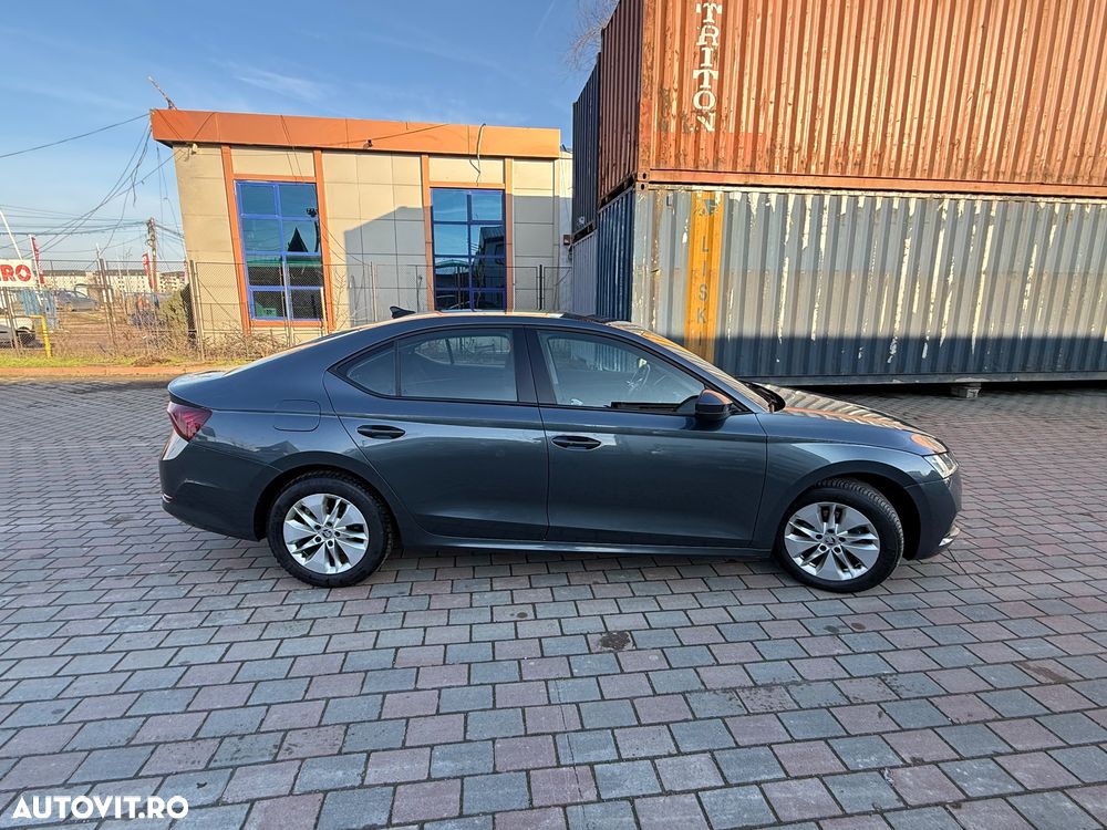 Skoda Octavia 2.0 TDI DSG Ambition - 8