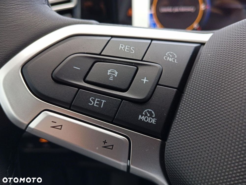Volkswagen Tiguan - 18