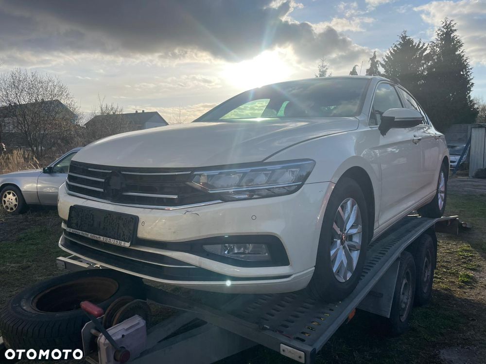 Volkswagen Passat 2.0 TDI SCR Highline - 2