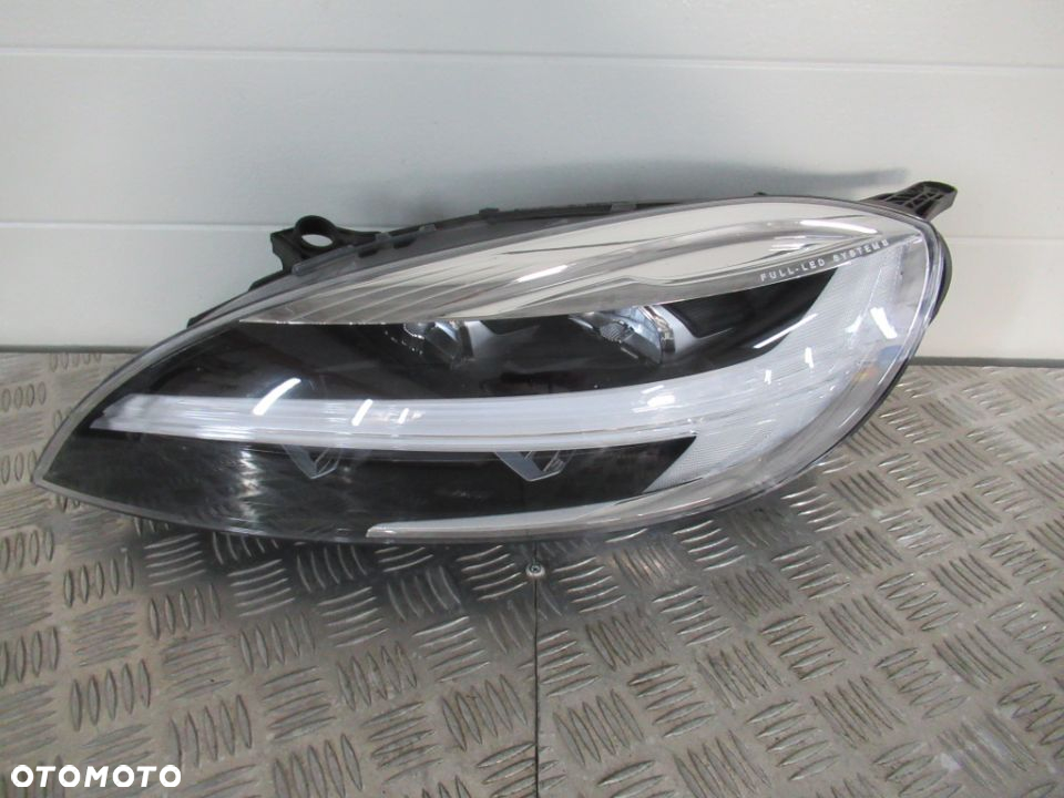 LAMPA PRZÓD PRZEDNIA LEWA VOLVO V40 II LIFT FULL LED 31677018 2016-2019 - 2