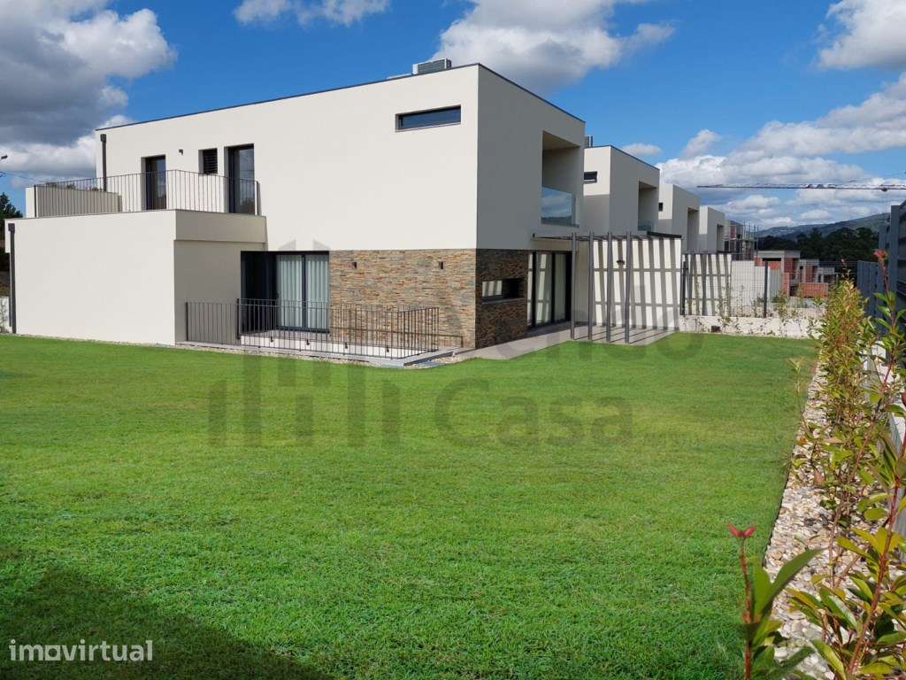 Vende-se Moradia de Luxo- Braga Palmeira - Grande imagem: 2/47