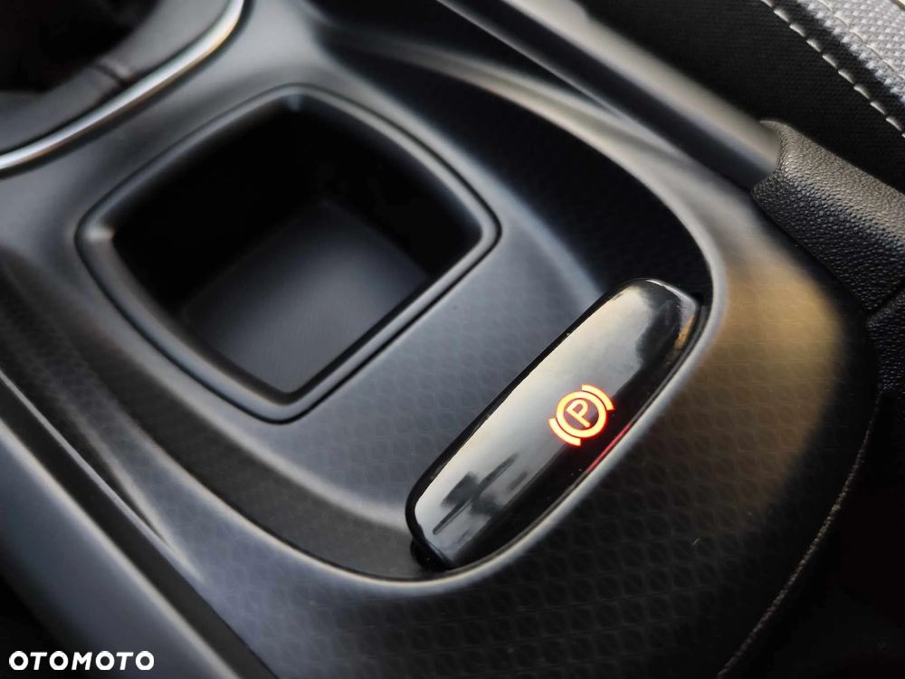 Citroën DS4 PureTech 130 Stop&Start Urban Show - 33