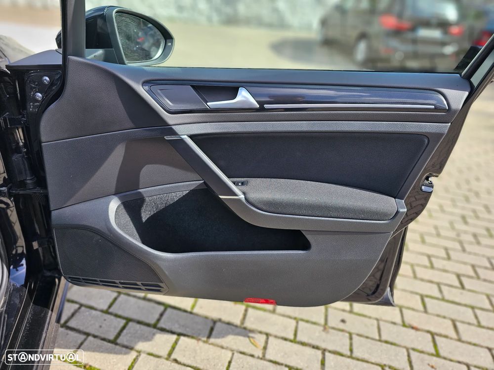 VW Golf 2.0 TSi GTi DSG Performance - 14