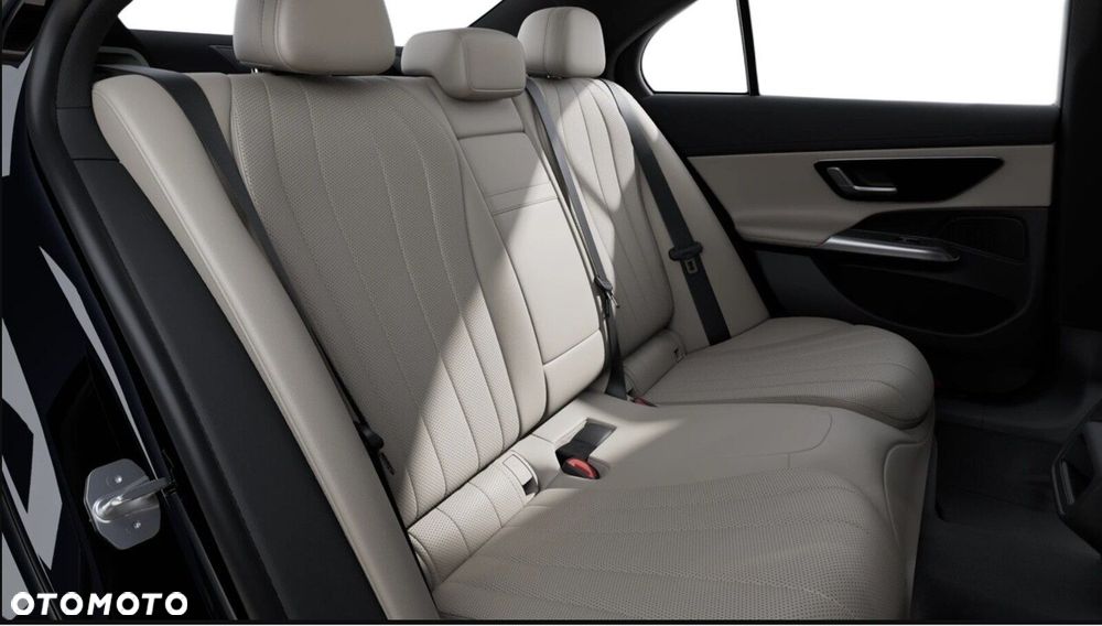 Mercedes-Benz Klasa E 200 mHEV Avantgarde 9G-Tronic - 9
