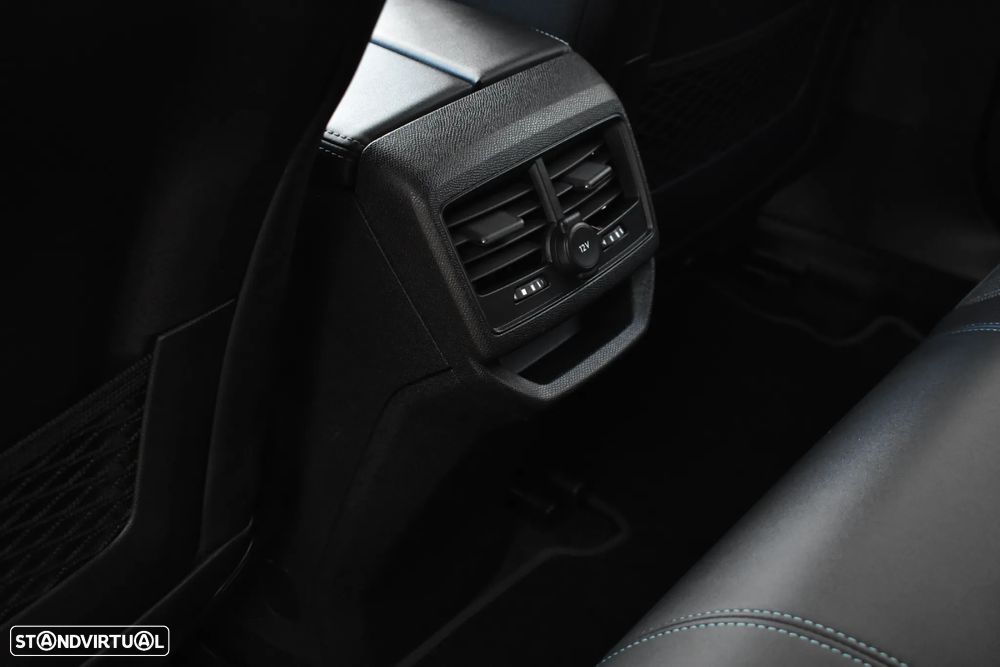 Peugeot 3008 1.6 Hybrid Allure Pack e-EAT8 - 55