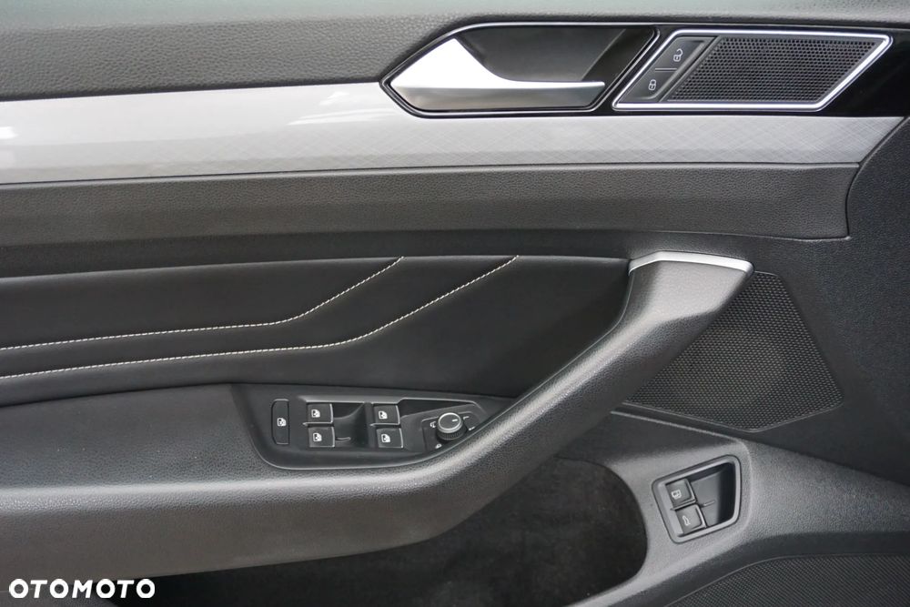 Volkswagen Passat 1.4 TSI Plug-In Hybrid GTE DSG - 21