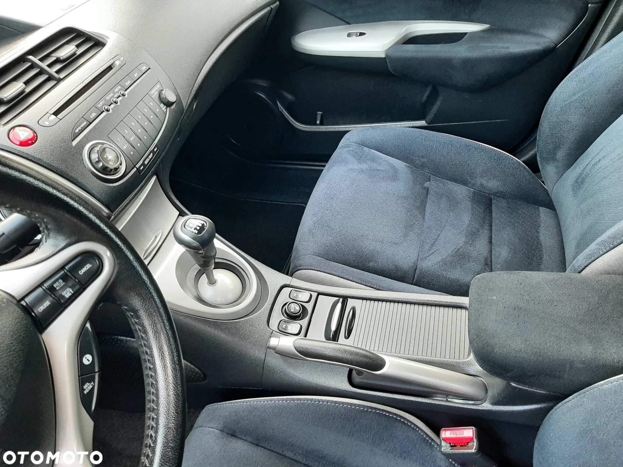 Honda Civic 1.8 Executive - 18