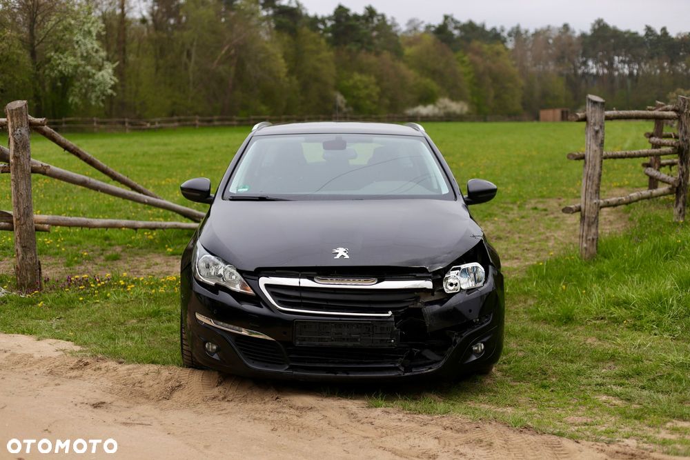 Peugeot 308 BlueHDi 120 EAT6 Stop & Start Active Business-Paket - 17