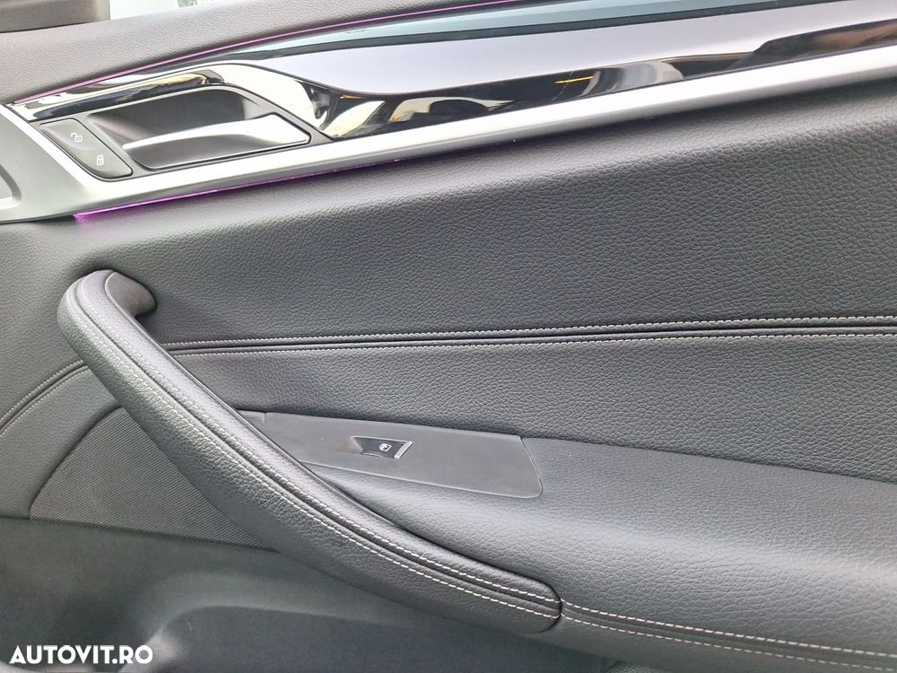 BMW Seria 5 520i Aut. Sport Line - 15