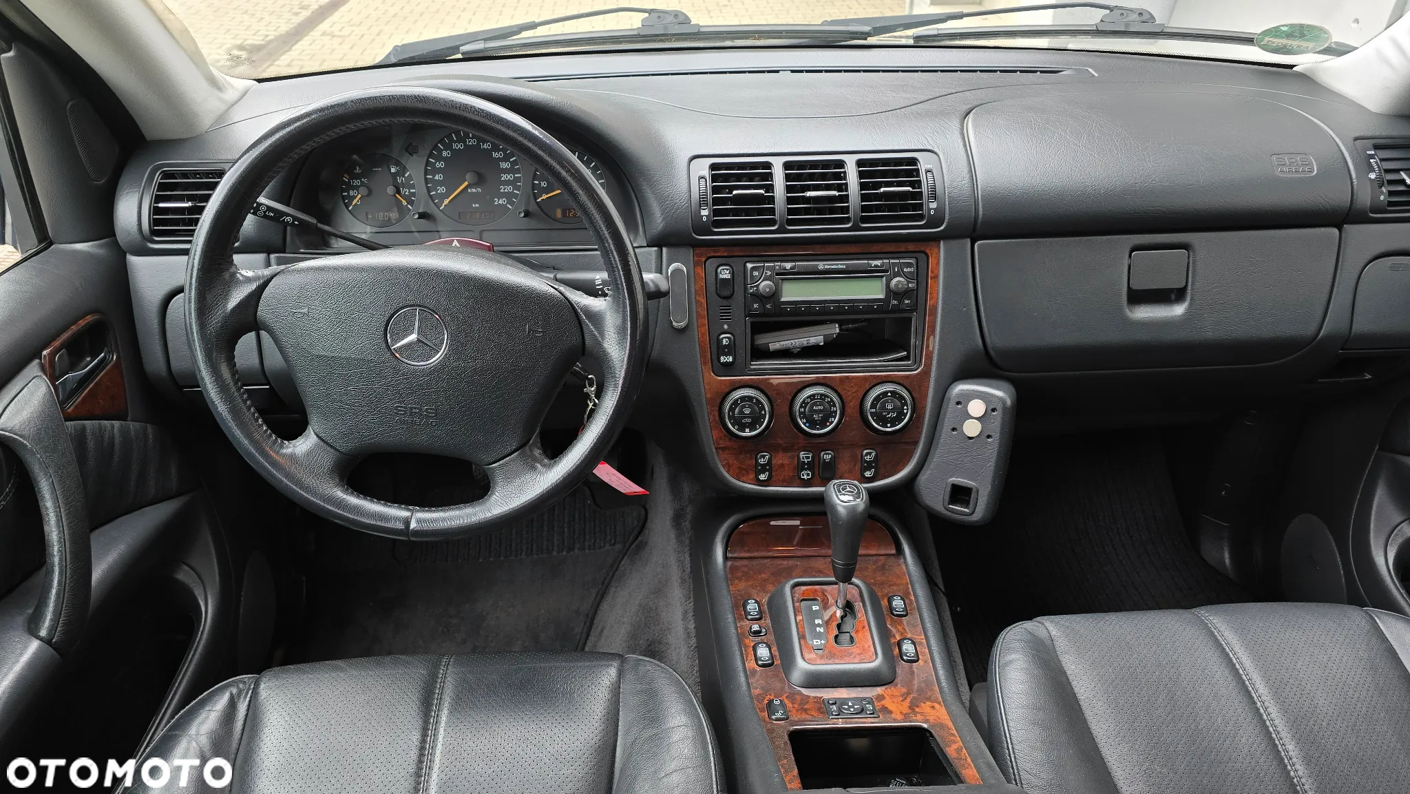 Mercedes-Benz ML 320 - 7