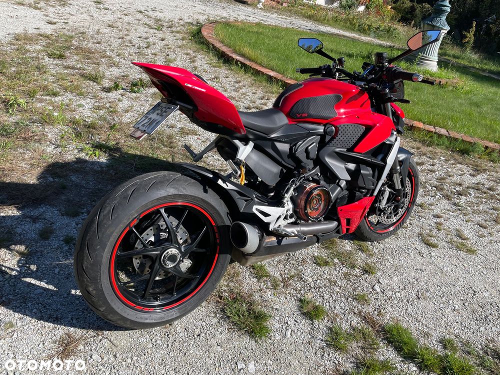 Ducati Streetfighter V2 - 5