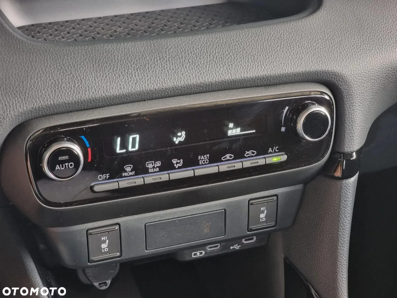 Toyota Yaris Hybrid 116 1.5 VVT-i Teamplayer - 34
