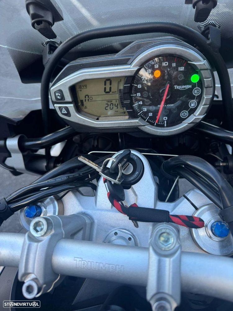 Triumph Tiger - 8