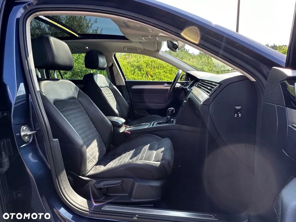 Volkswagen Passat Variant 2.0 TDI SCR DSG Highline - 17