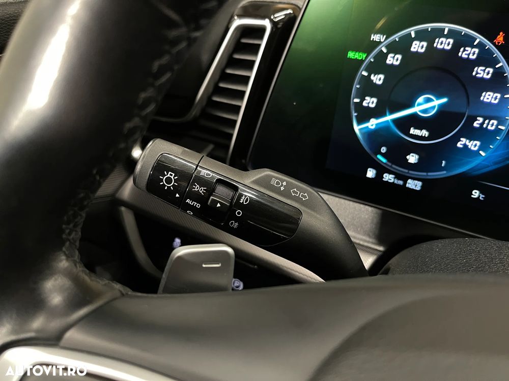 Kia Sportage 1.6 T-GDI HEV 6AT 4x4 Business Line - 23