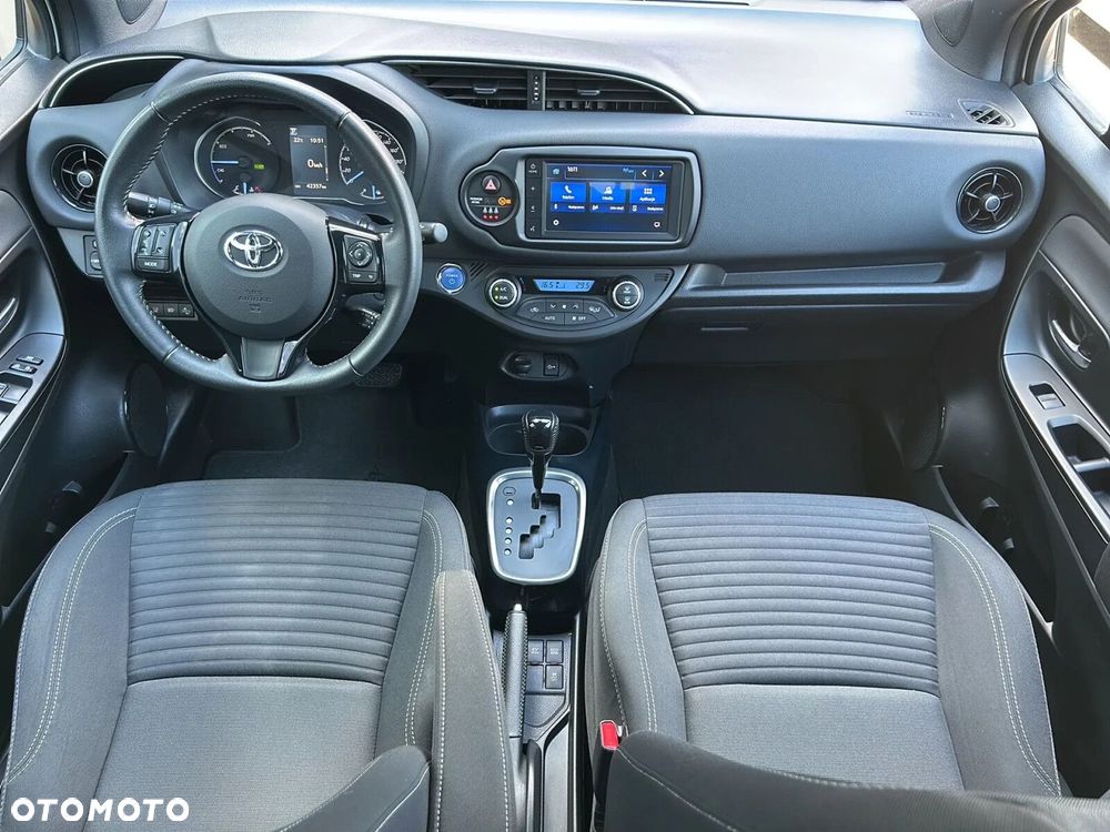 Toyota Yaris - 5