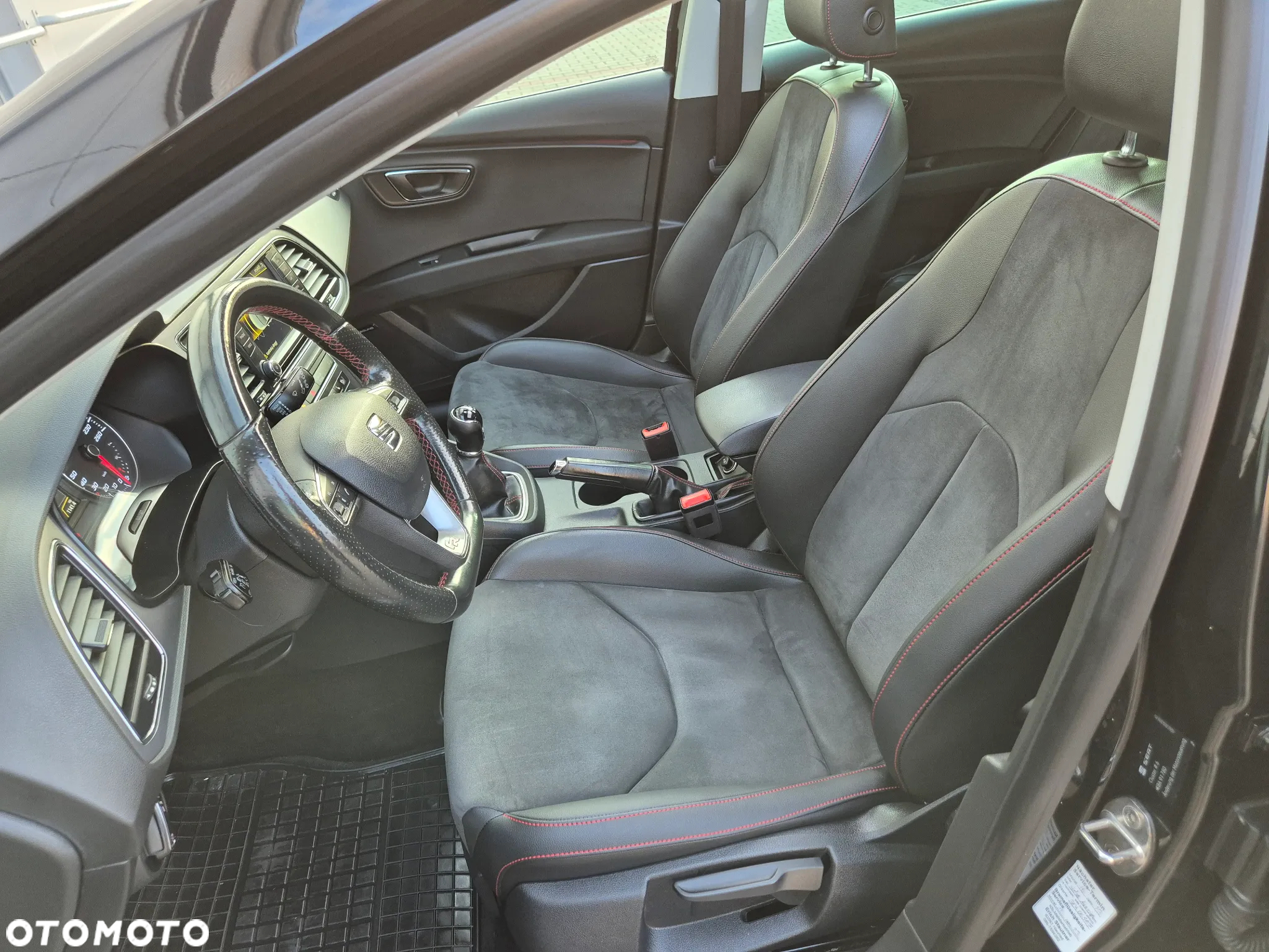 Seat Leon 2.0 TDI FR Black S&S - 10