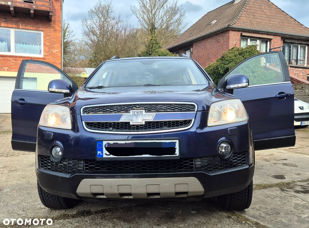 Chevrolet Captiva 3.2 LT (deu) - 9