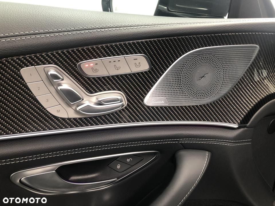 Mercedes-Benz AMG GT 43 4-Matic+ - 11