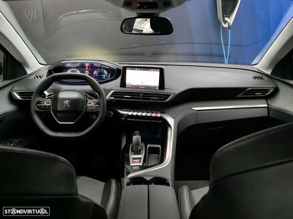 Peugeot 3008 1.6 BlueHDi Allure EAT6 J18 - 23