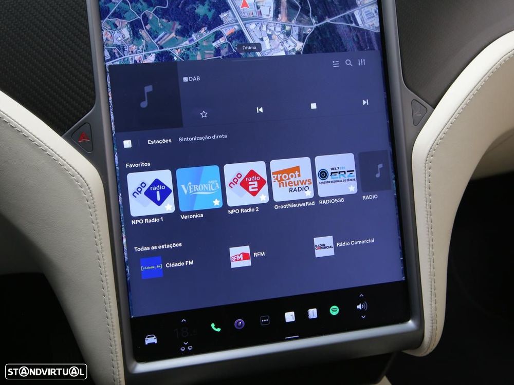 Tesla Model X 75D AWD - 24