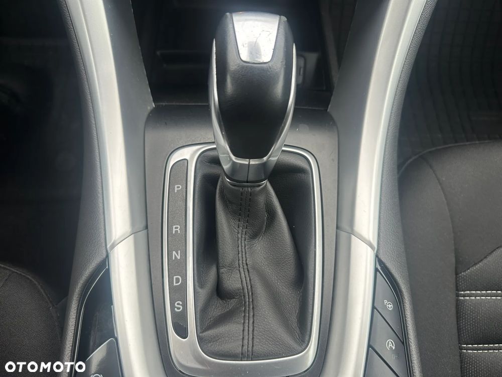 Ford Mondeo 1.5 EcoBoost Ambiente Plus - 17