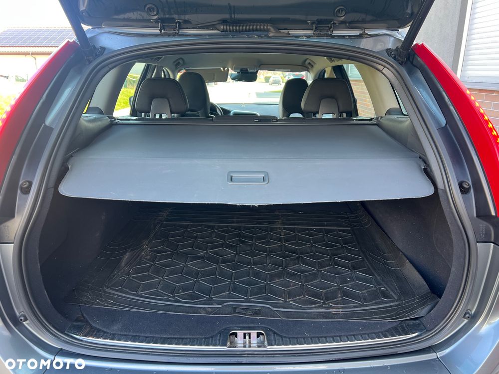 Volvo XC 60 D3 Geartronic Momentum - 17