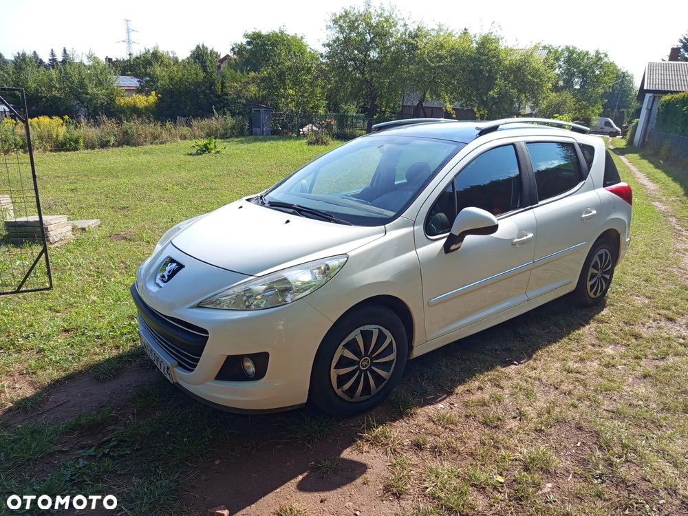 Peugeot 207 95 VTi Family - 8