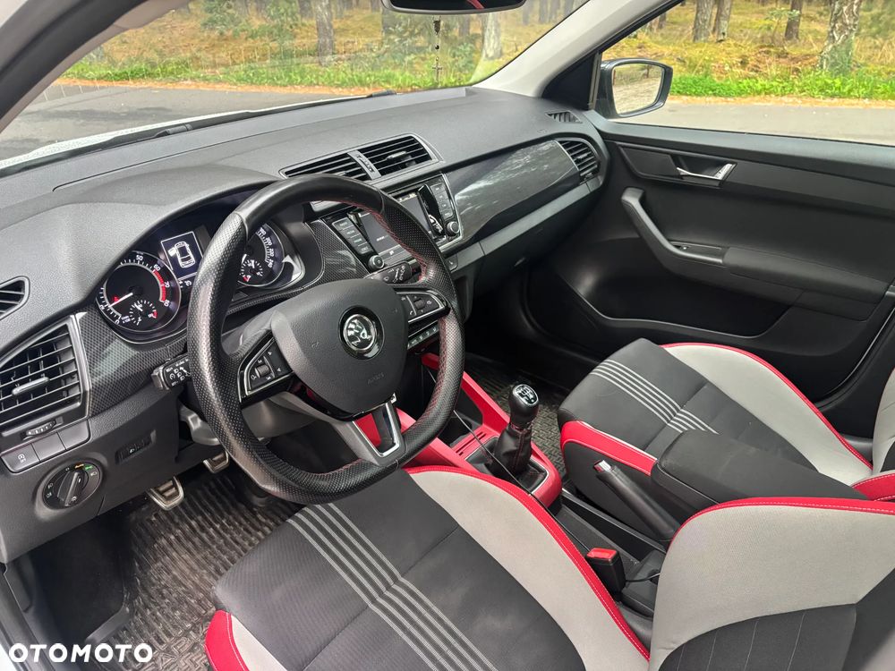 Skoda Fabia 1.2 TSI Monte Carlo - 8