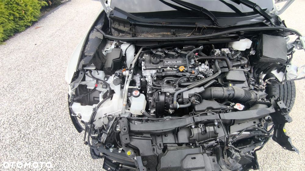 Lexus LBX - 8