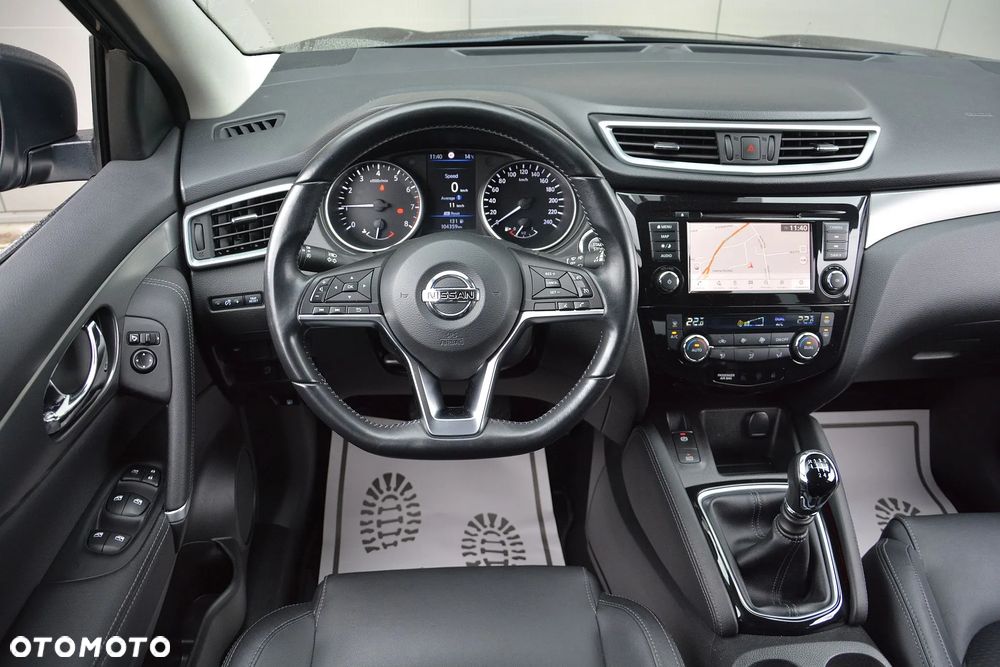 Nissan Qashqai 1.3 DIG-T TEKNA - 16