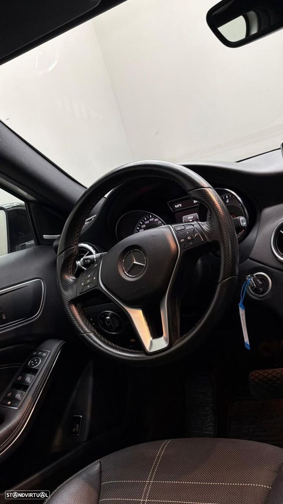 Mercedes-Benz GLA 220 CDI Urban 4-Matic - 19