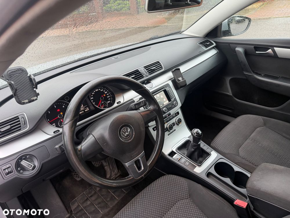Volkswagen Passat 2.0 TDI Highline - 8