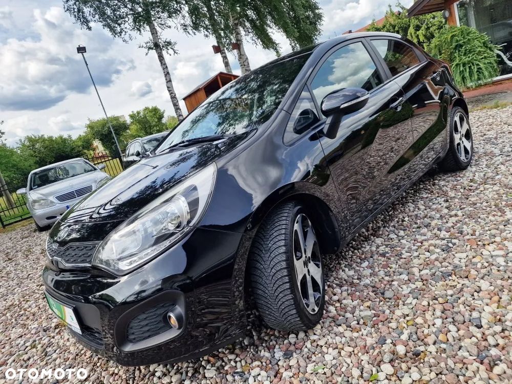 Kia Rio - 1