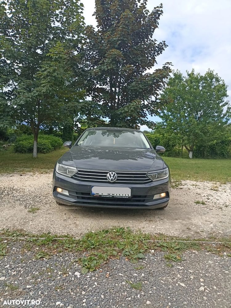 Volkswagen Passat - 10