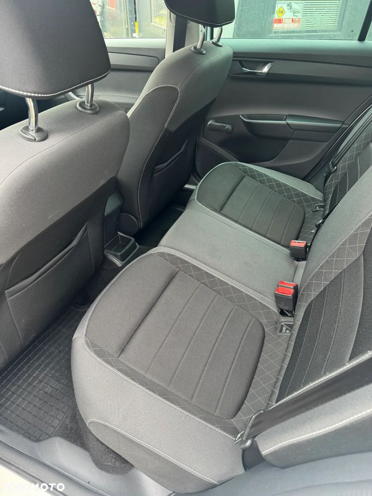 Skoda Fabia 1.0 TSI Ambition Plus - 11