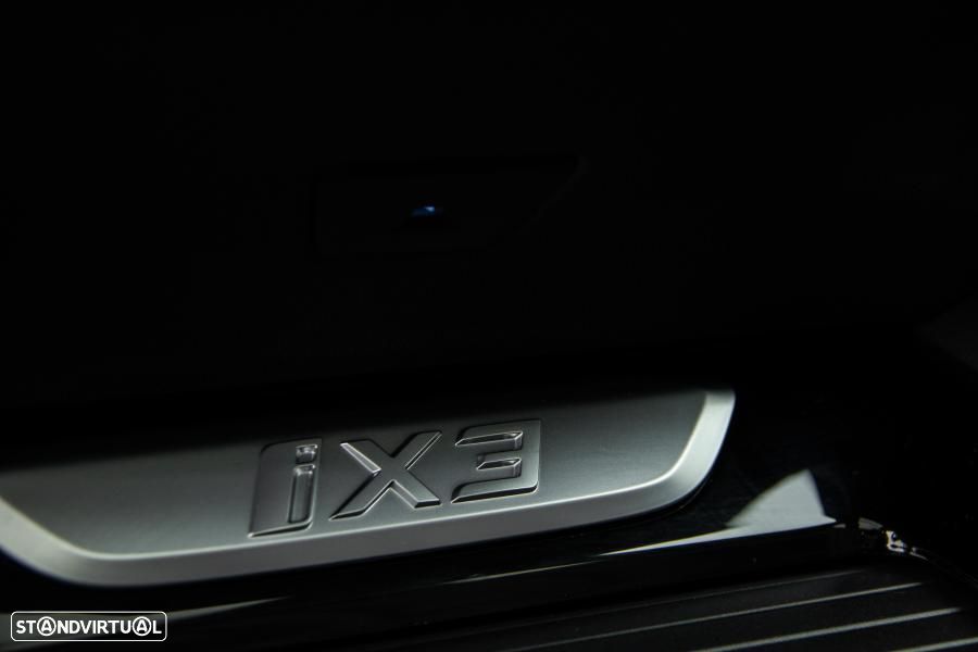 BMW iX3 M Sport Impressive - 23