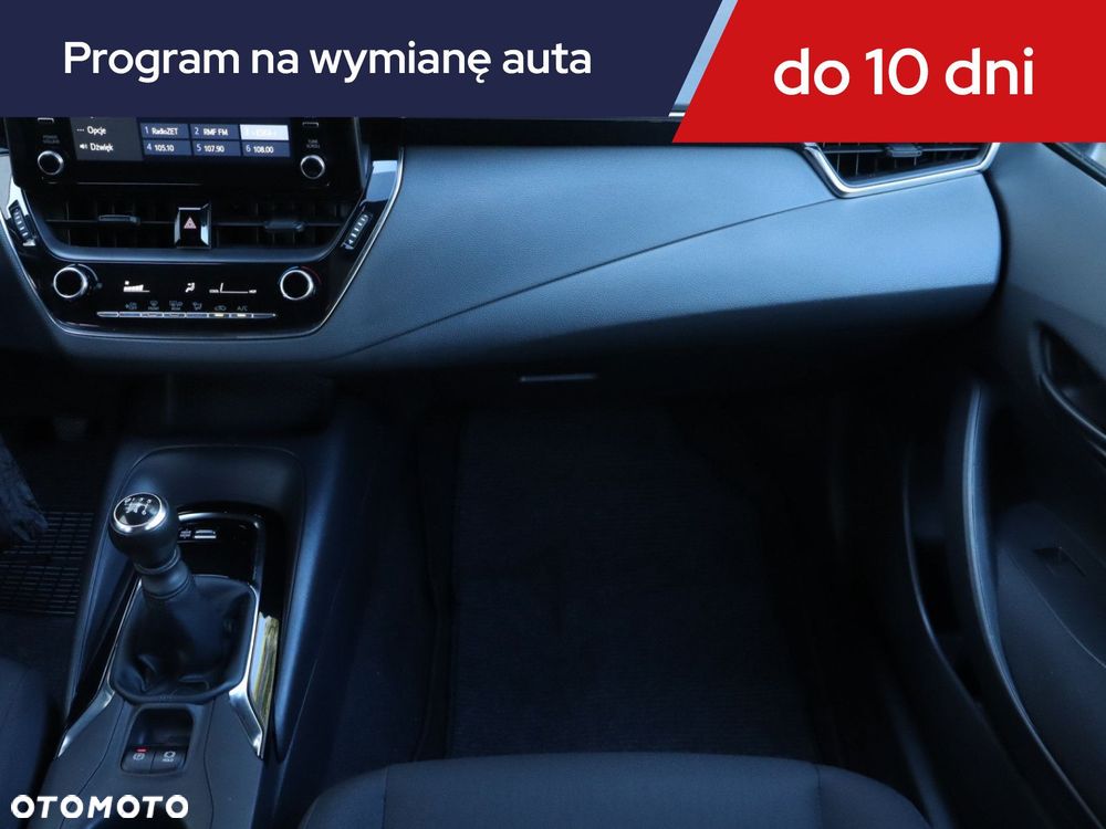 Toyota Corolla - 10
